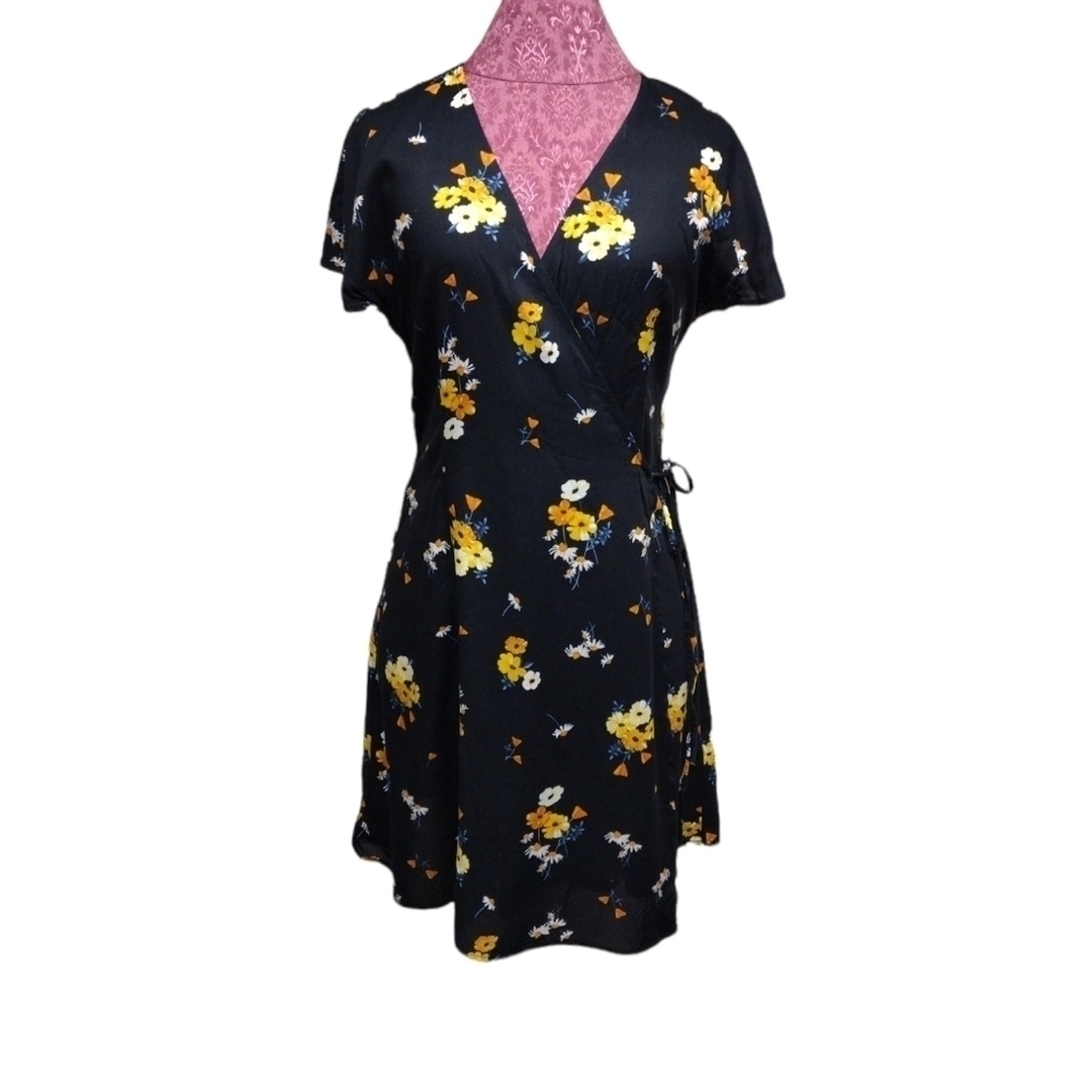 H&M Divided Women's Wrap Dress Size 8